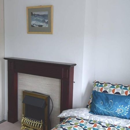 Dee View Villa Holywell  Kültér fotó